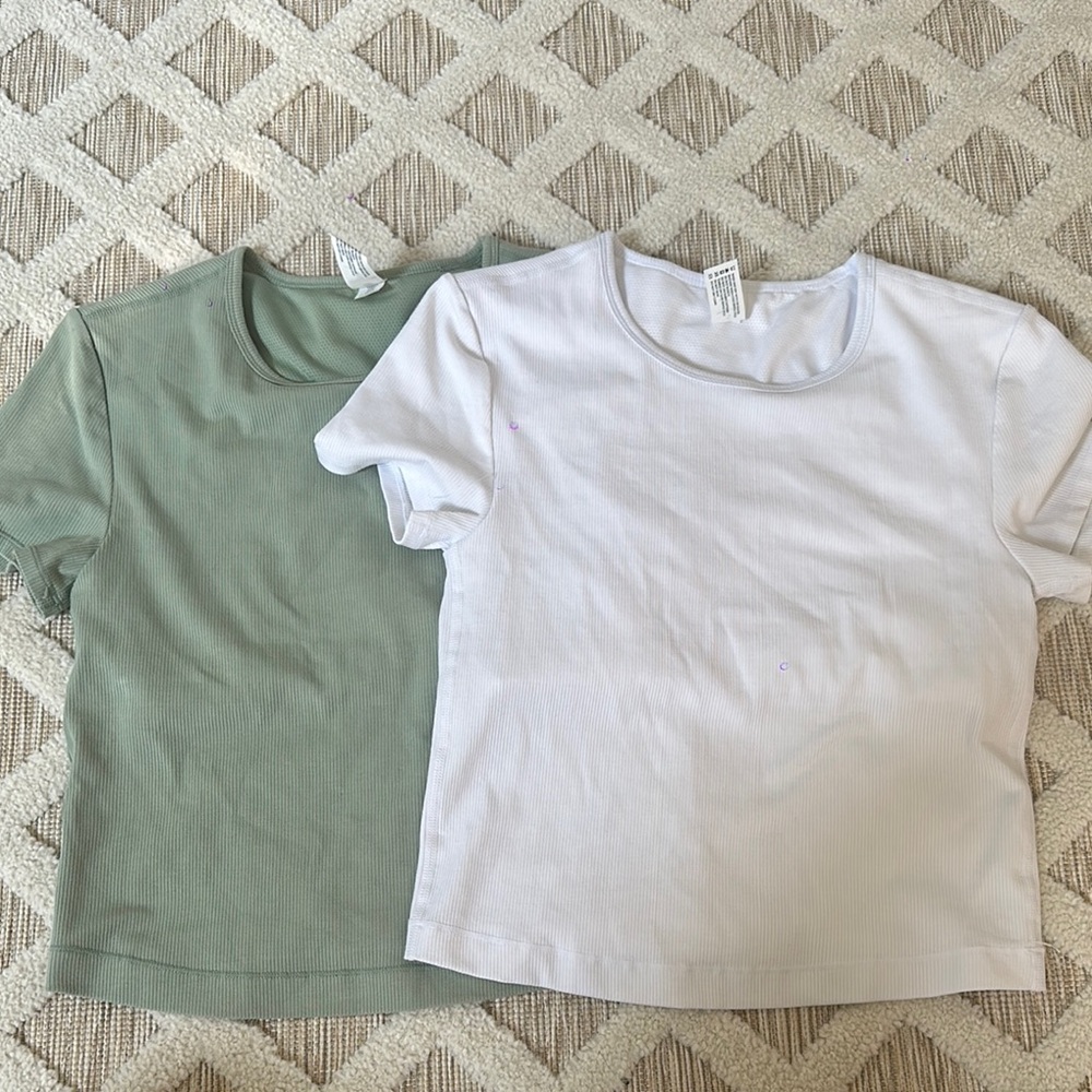 Yogalicious Green and White Short Sleeve Tees